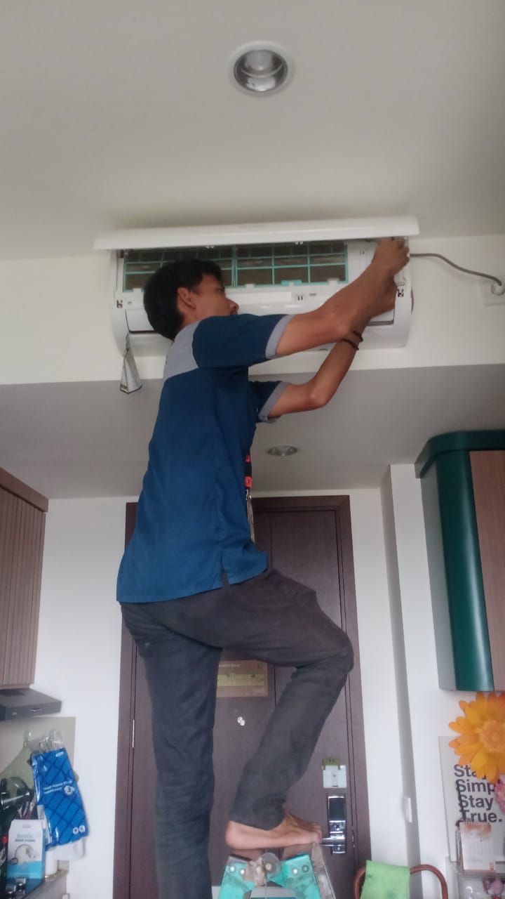 Jasa Service AC Terdekat Sukajaya