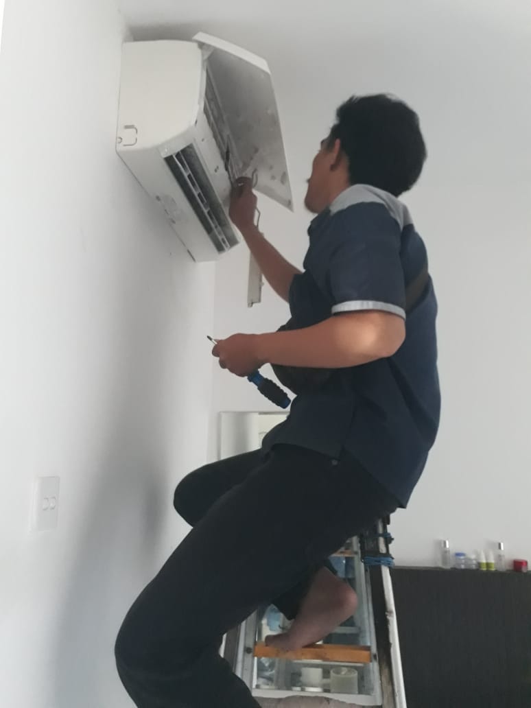Jasa Service AC Terdekat Jurangmangu Timur