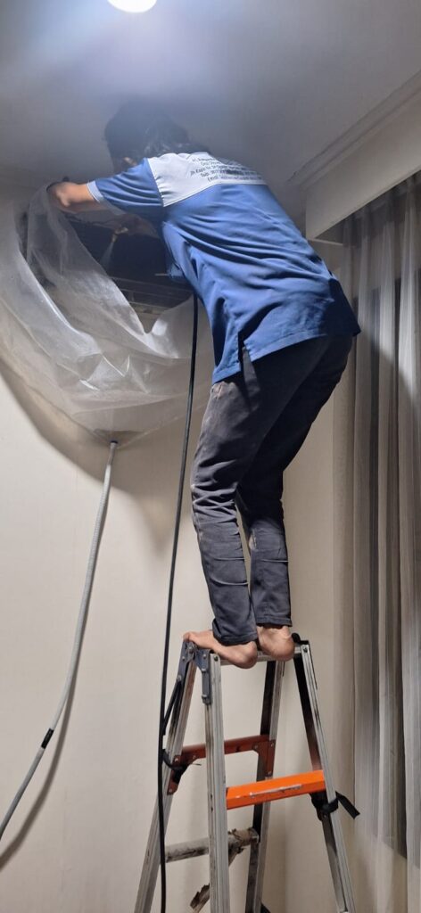 Jasa Service AC Terdekat Apartemen West Vista