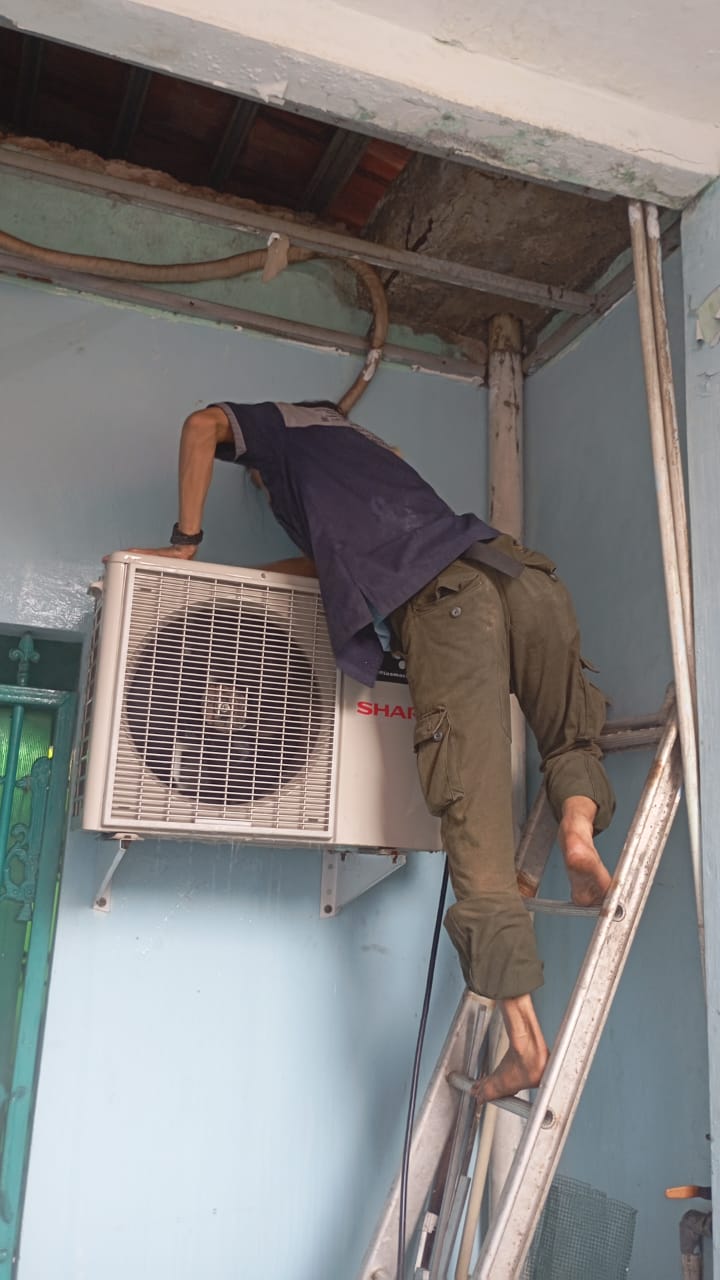 Jasa Service AC Cassette, Split Rorotan